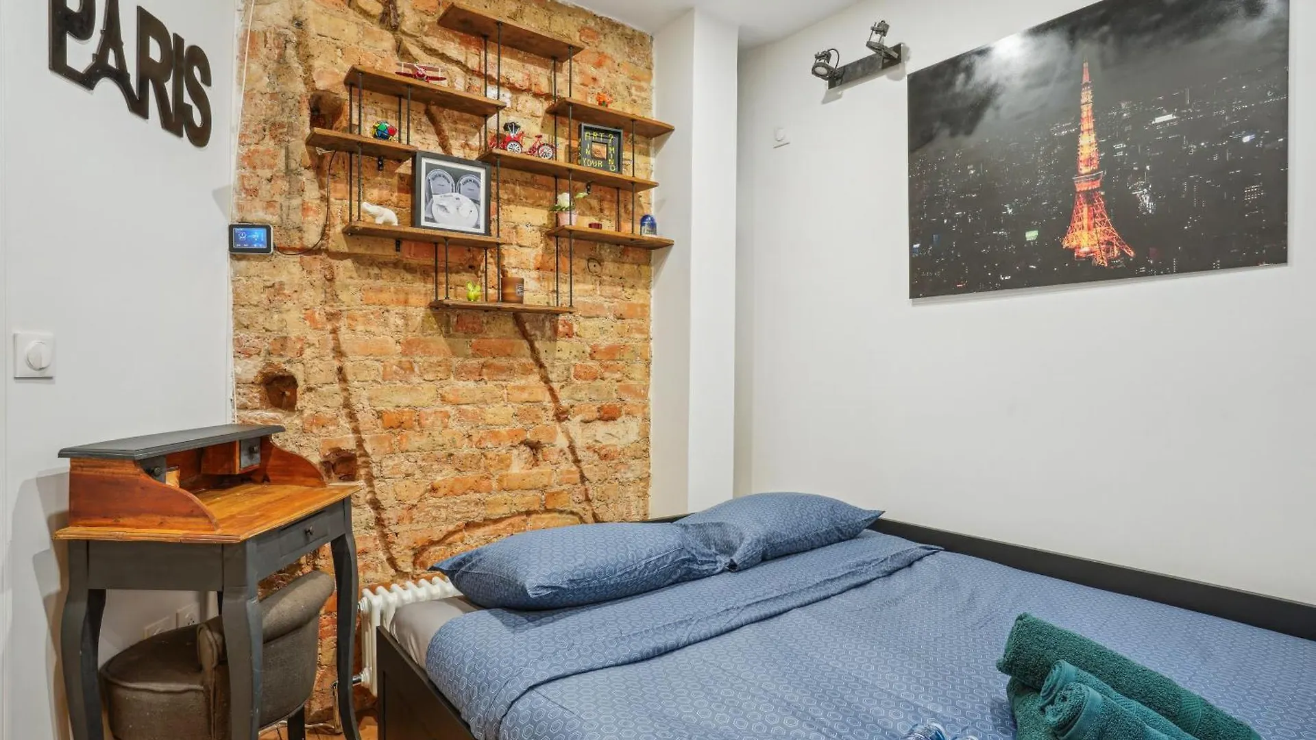 Apartment Magnifique Au Coeur Du Xviiieme Paris